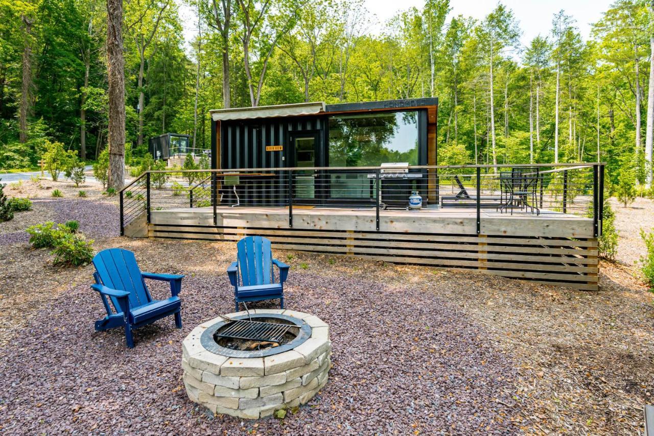 Riverside Tiny Cabin W Hot Tub, Fire Pit, & Kayaks Rileyville Exterior foto