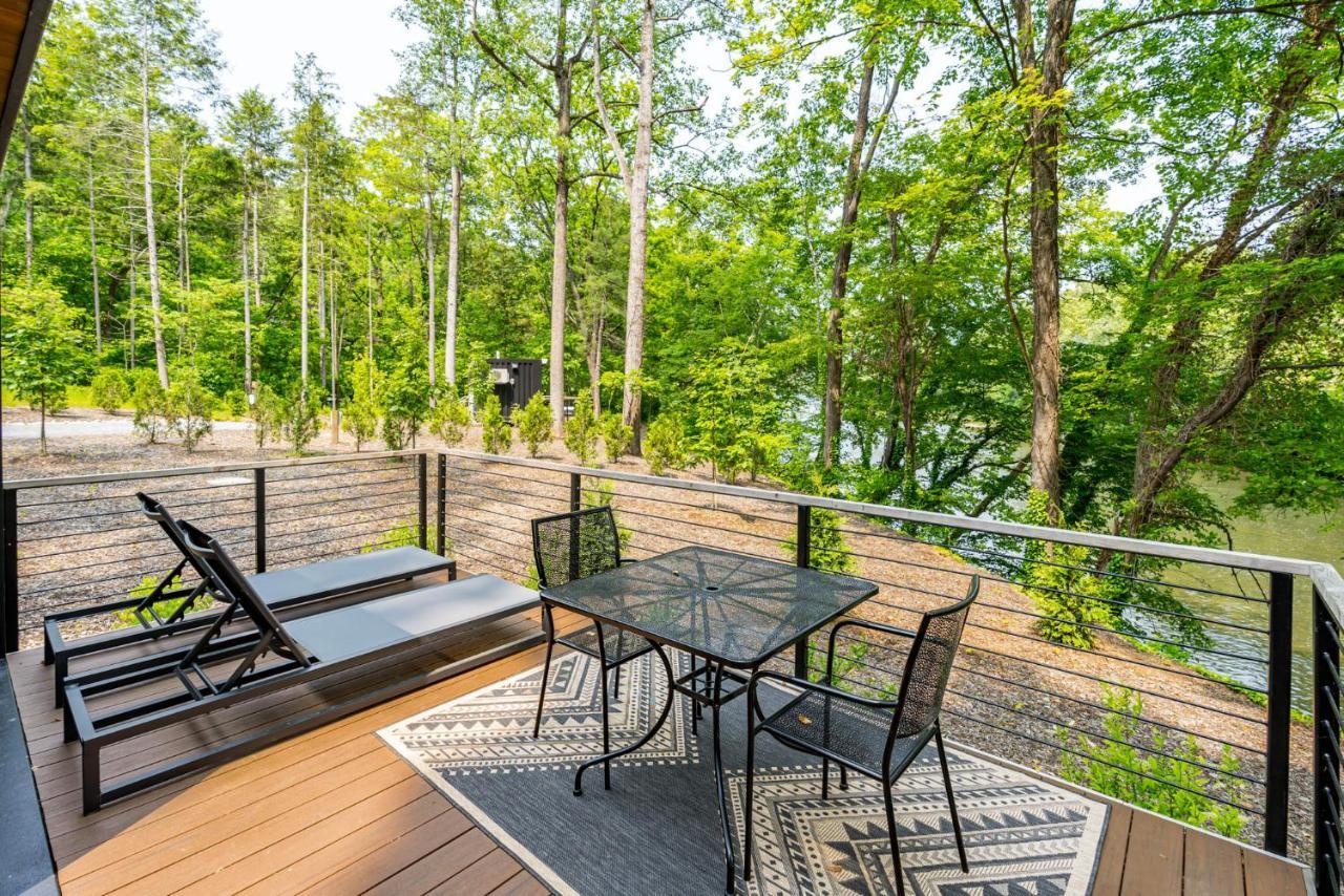 Riverside Tiny Cabin W Hot Tub, Fire Pit, & Kayaks Rileyville Exterior foto